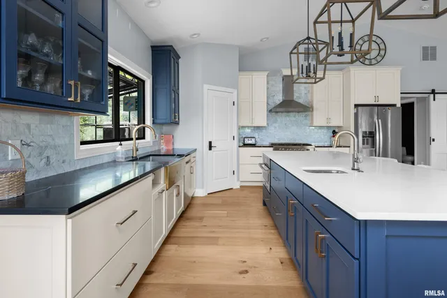 $999,900 | 223 North 2nd Street, Le Claire, IA 52753