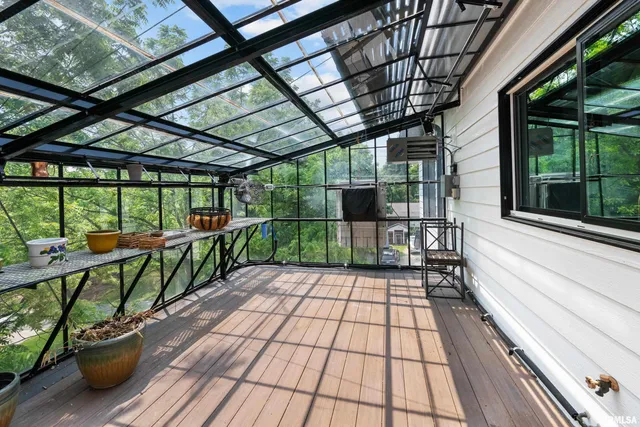 $999,900 | 223 North 2nd Street, Le Claire, IA 52753