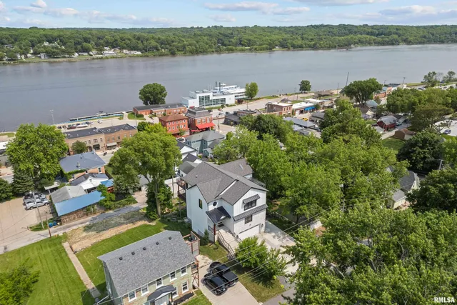 $999,900 | 223 North 2nd Street, Le Claire, IA 52753