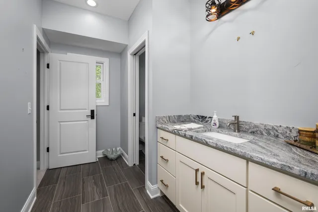 $999,900 | 223 North 2nd Street, Le Claire, IA 52753