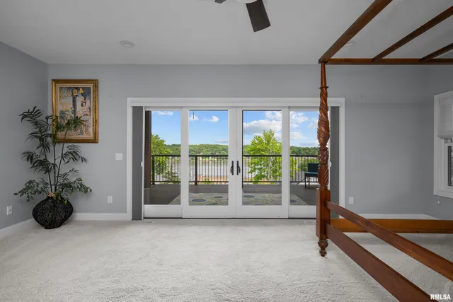 $999,900 | 223 North 2nd Street, Le Claire, IA 52753