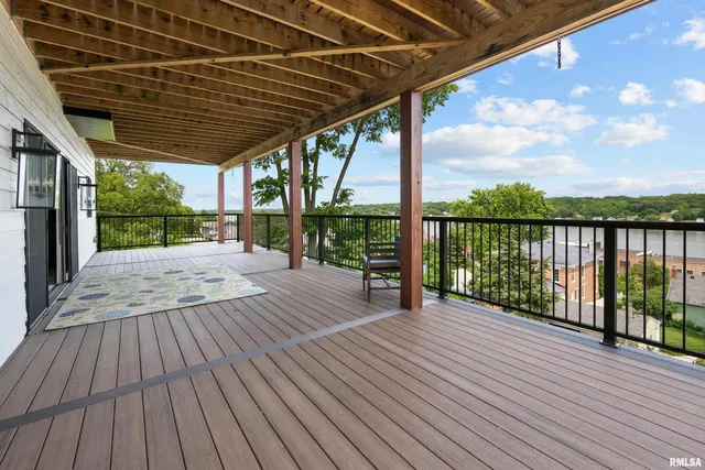 $999,900 | 223 North 2nd Street, Le Claire, IA 52753