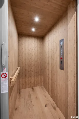 $999,900 | 223 North 2nd Street, Le Claire, IA 52753