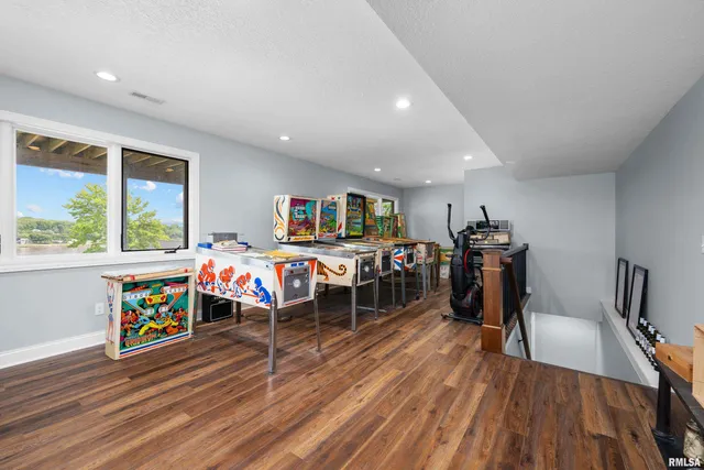 $999,900 | 223 North 2nd Street, Le Claire, IA 52753