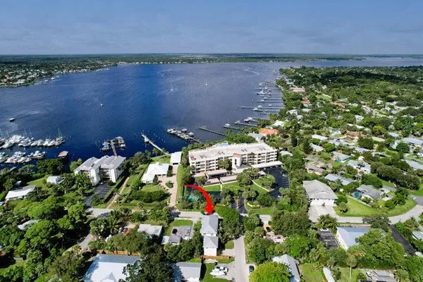 $3,500 | 516 Northwest North River Drive, Stuart, FL 34994