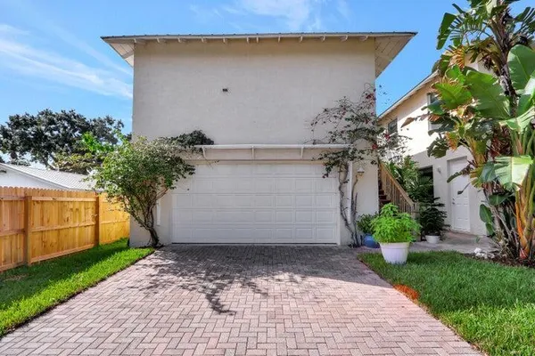 $3,500 | 516 Northwest North River Drive, Stuart, FL 34994