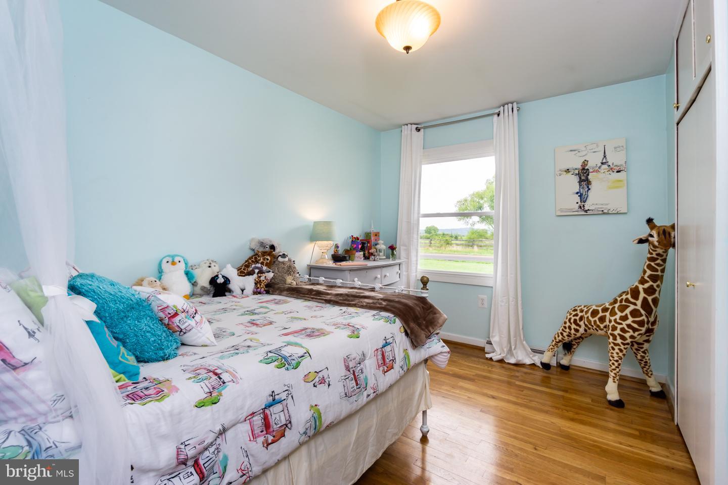 43239 Lucketts Road Leesburg, VA 20176 - Photo 15 of 27 Bedroom