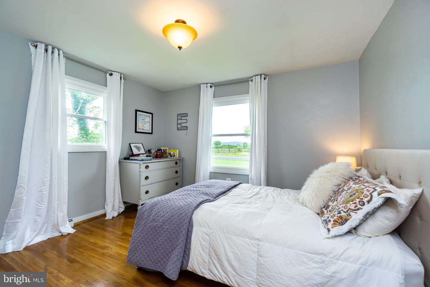 43239 Lucketts Road Leesburg, VA 20176 - Photo 16 of 27 Bedroom