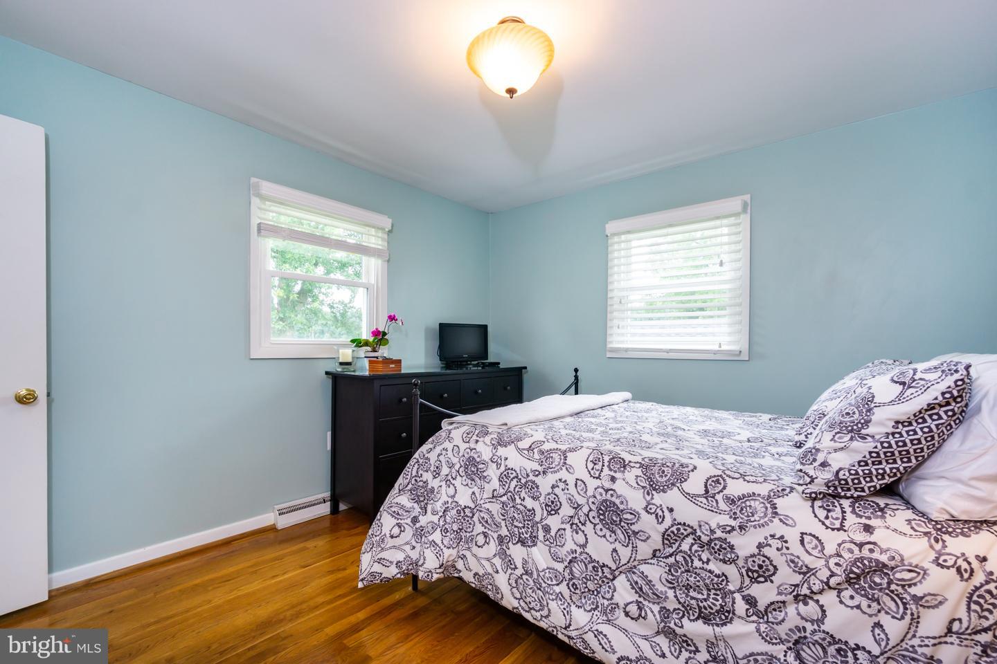 43239 Lucketts Road Leesburg, VA 20176 - Photo 17 of 27 Bedroom (Master)