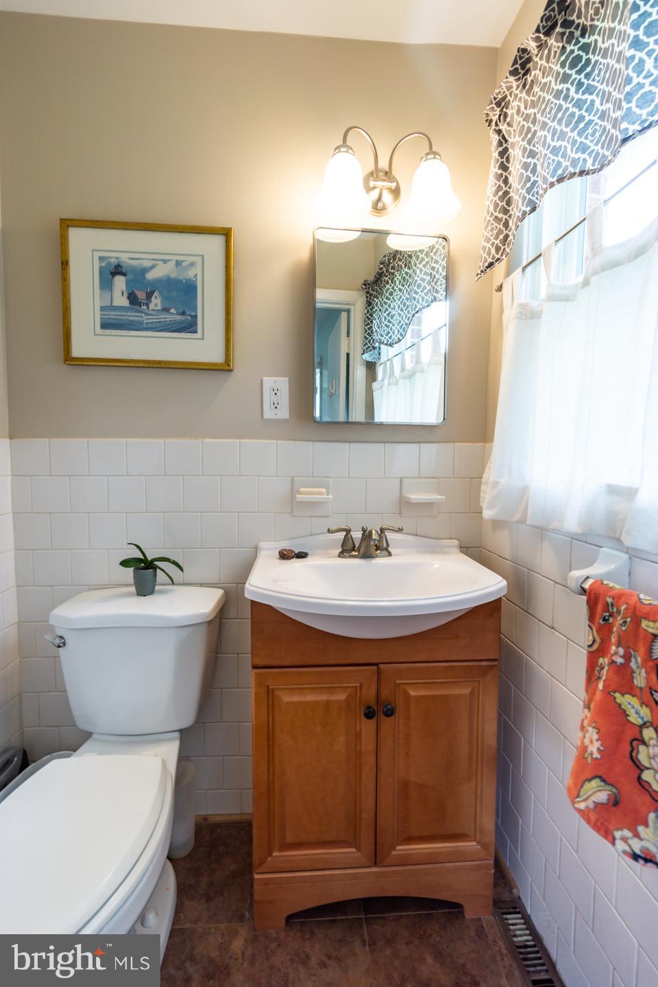 43239 Lucketts Road Leesburg, VA 20176 - Photo 20 of 27 Bath