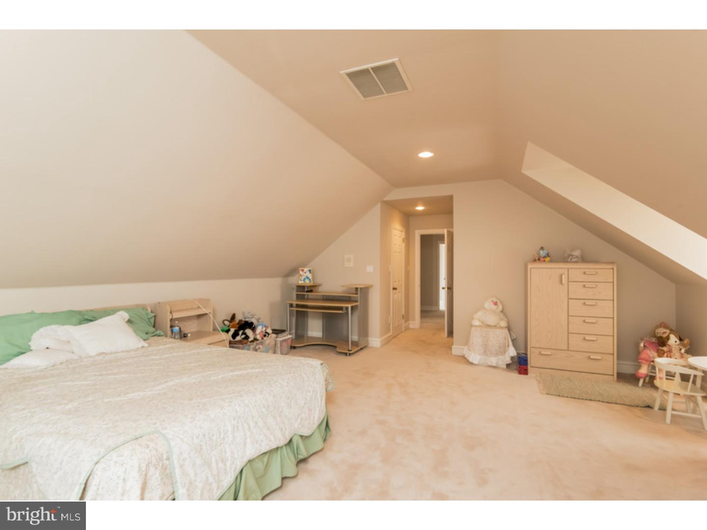 2825 Windy Bush Road Newtown, PA 18940 - Photo 19 of 25 Gallery Image 19