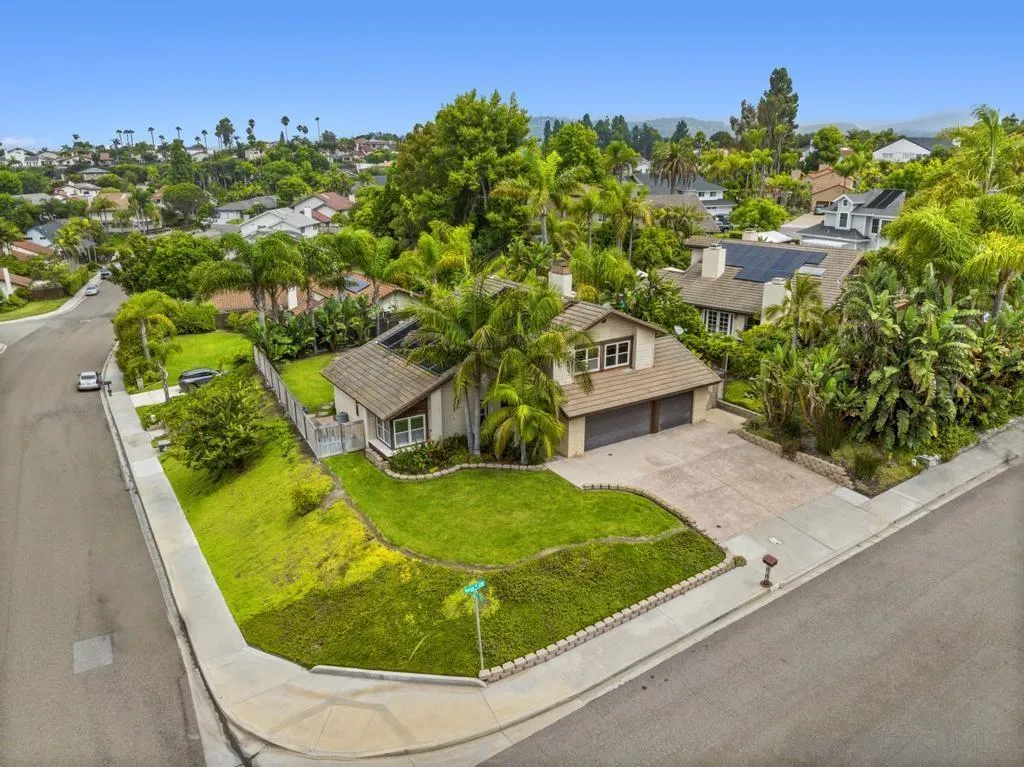 2312 Marca Place Carlsbad, CA 92009 - Photo 46 of 56