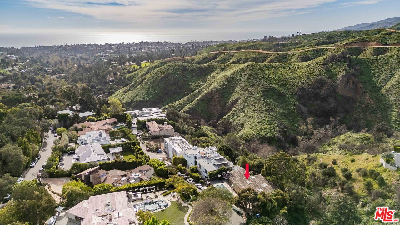 1545 Umeo Road Pacific Palisades, CA 90272 - Photo 9 of 14