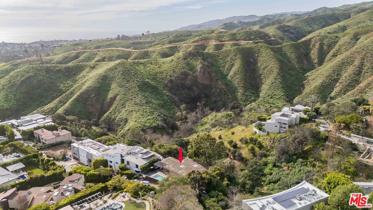 1545 Umeo Road Pacific Palisades, CA 90272 - Photo 10 of 14