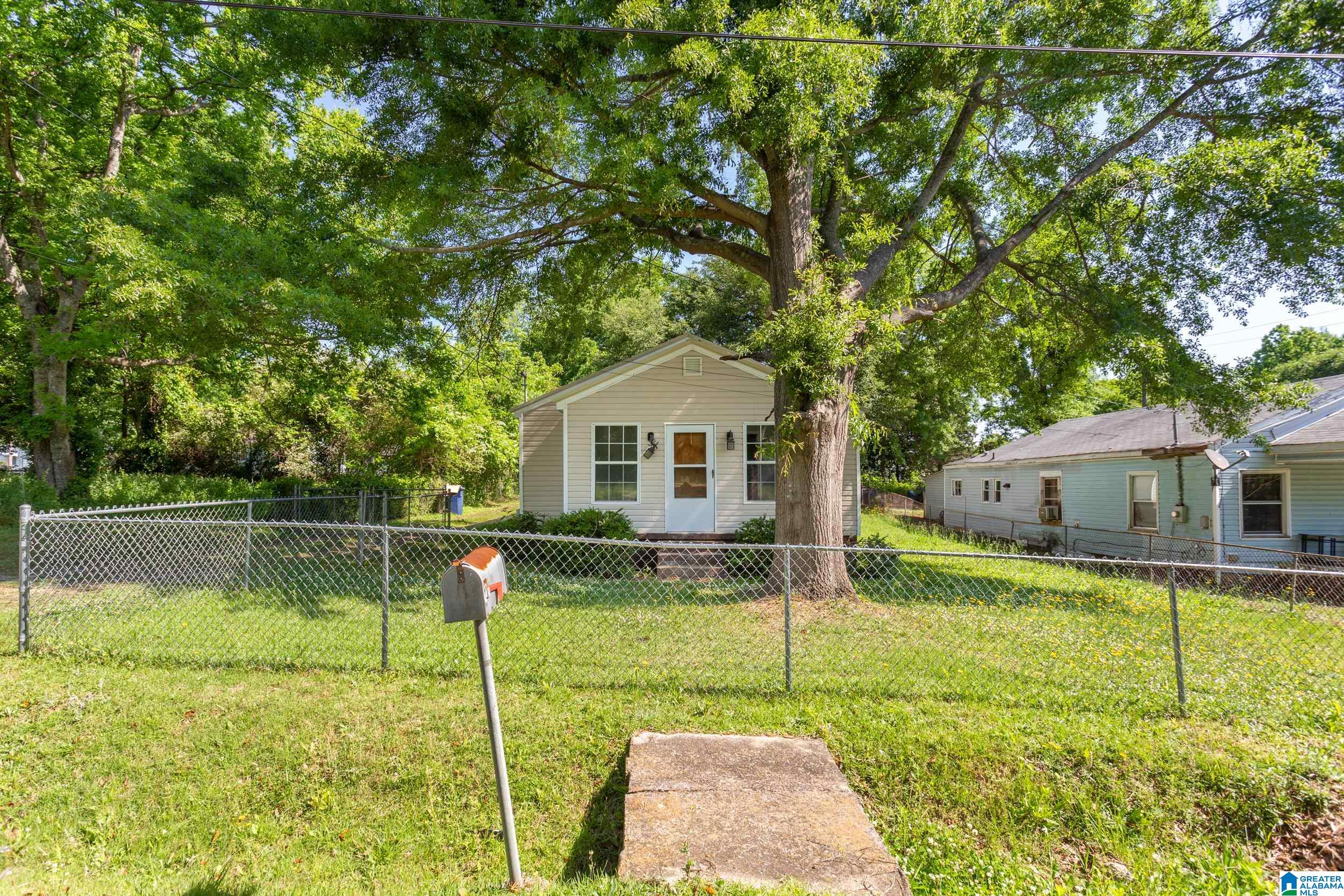 105 Maple Street Anniston, AL 36201 - Photo 20 of 28