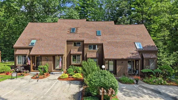$380,000 | 7 Cortez Drive, Unit 40, Nashua, NH 03062