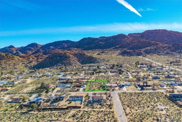 $47,500 | 61017 Navajo, Joshua Tree, CA 92252