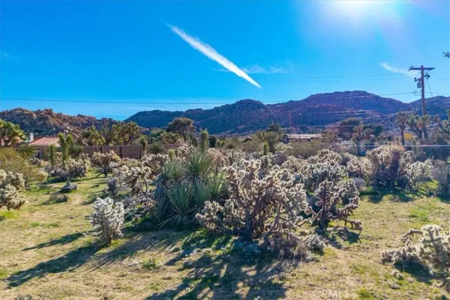 $47,500 | 61017 Navajo, Joshua Tree, CA 92252