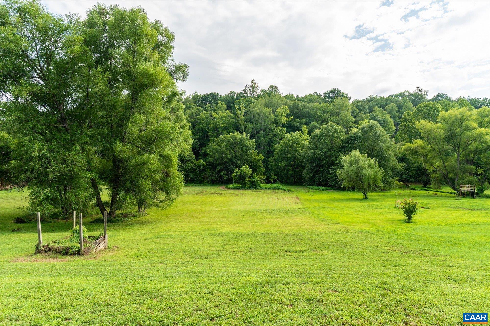 403 Riverside Drive Schuyler, VA 22969 - Photo 27 of 28 Over an Acre Lot