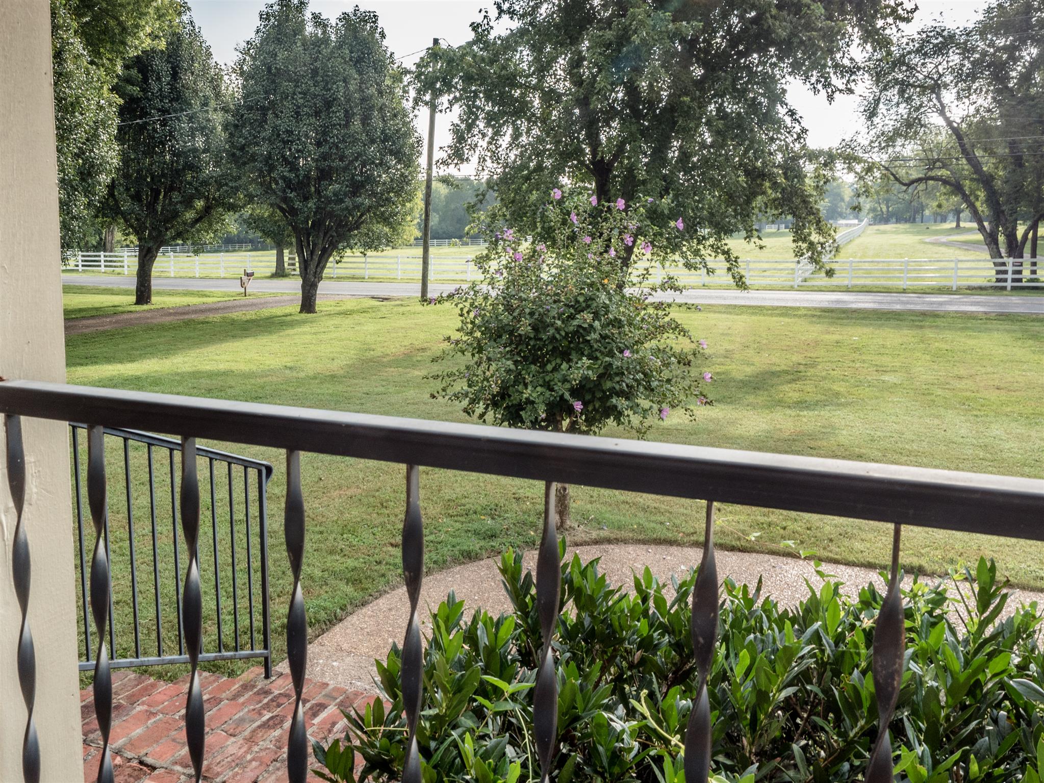 2634 Cages Bend Road Gallatin, TN 37066 - Photo 5 of 30 Gallery Image 5