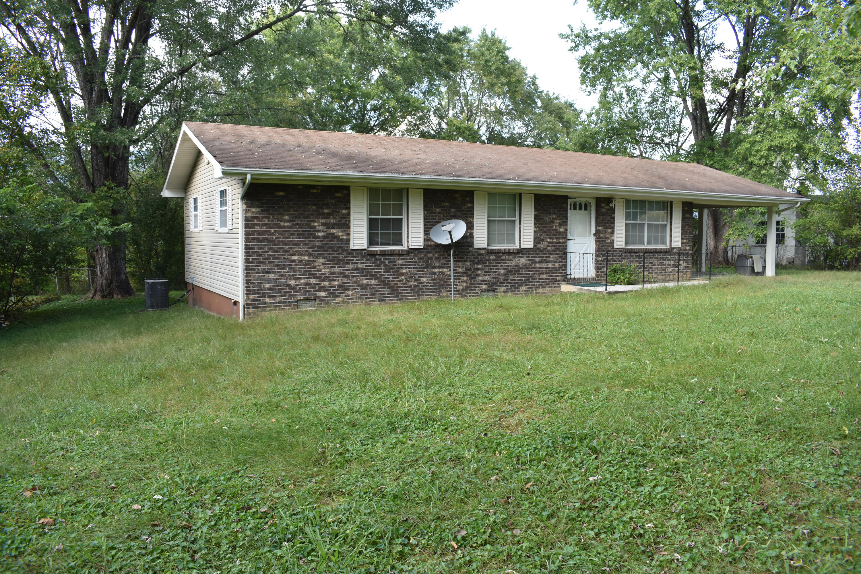 657 Parkey Road Ewing, VA 24248 - Photo 14 of 14 DSC_0374