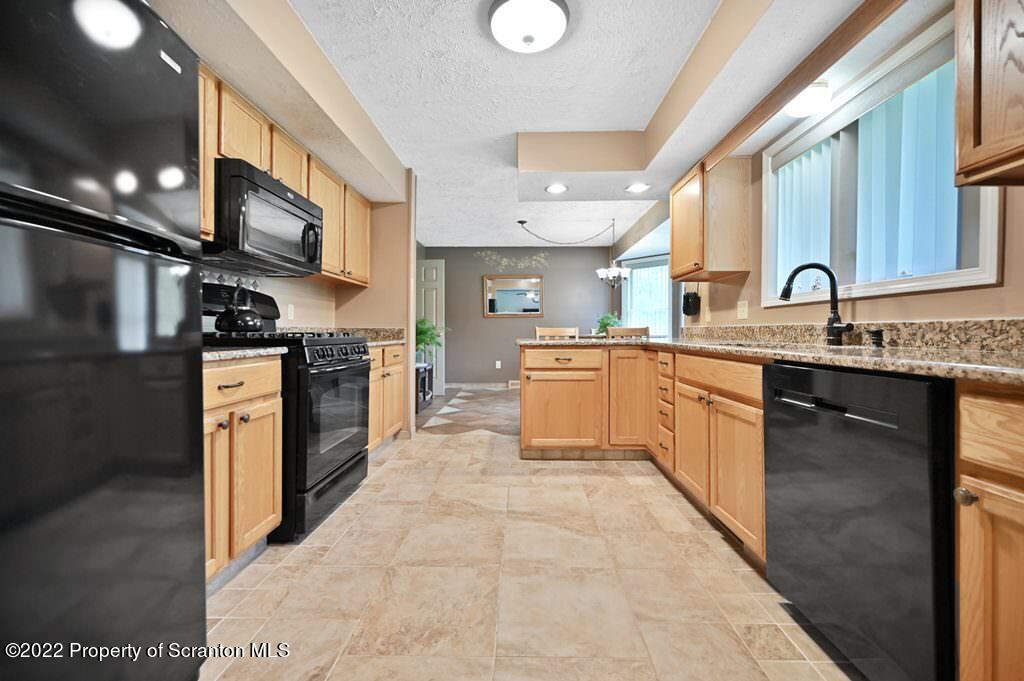 4051 Bear Brook Road Moscow, PA 18444 - Photo 12 of 74 Gallery Image 12