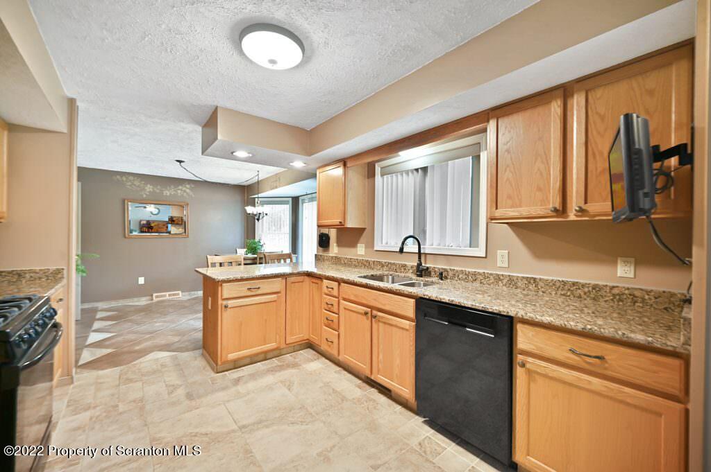 4051 Bear Brook Road Moscow, PA 18444 - Photo 13 of 74 Gallery Image 13
