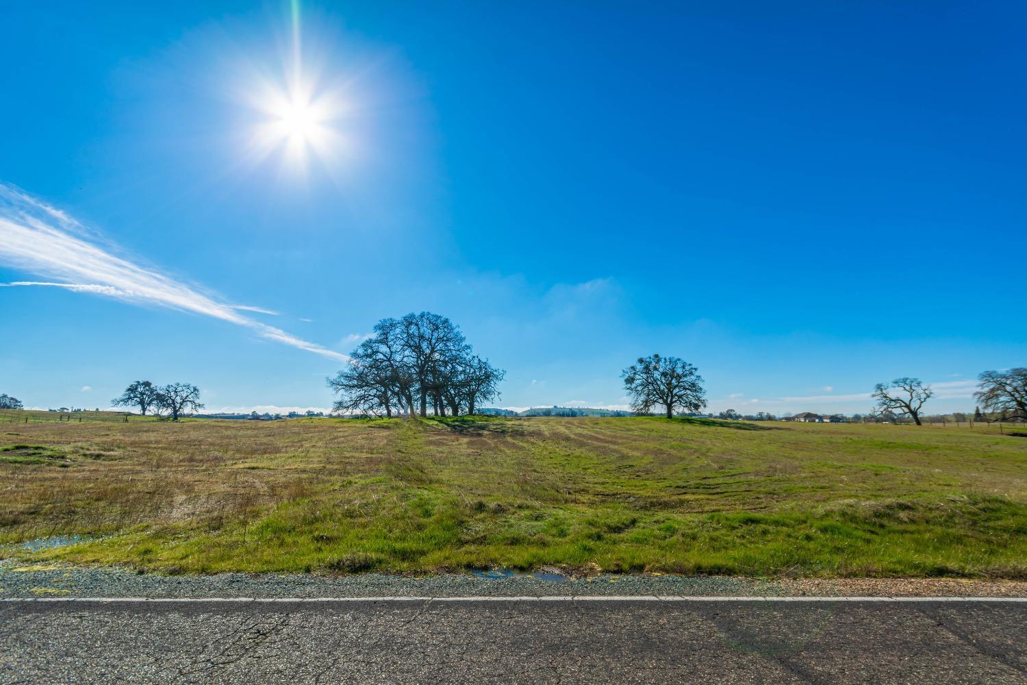 1610 Duck Creek Road Ione, CA 95640 - Photo 7 of 18 a view of an ocean