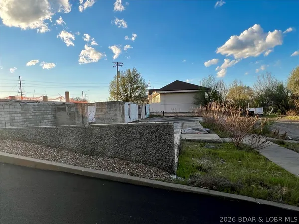$449,000 | 3285 Bagnell Dam Boulevard, Lake Ozark, MO 65049