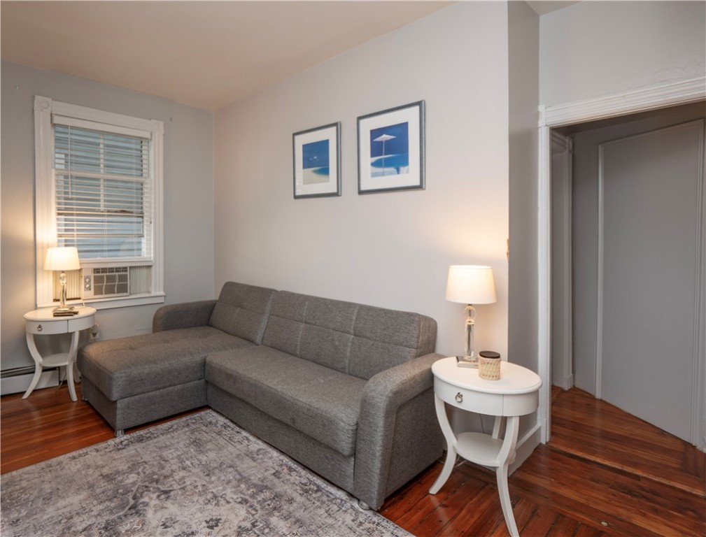 87 Spring Street Newport, RI 02840 - Photo 15 of 30