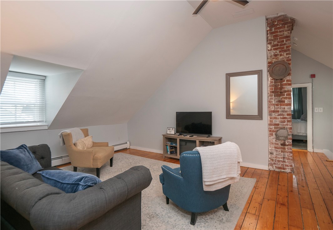 87 Spring Street Newport, RI 02840 - Photo 21 of 30