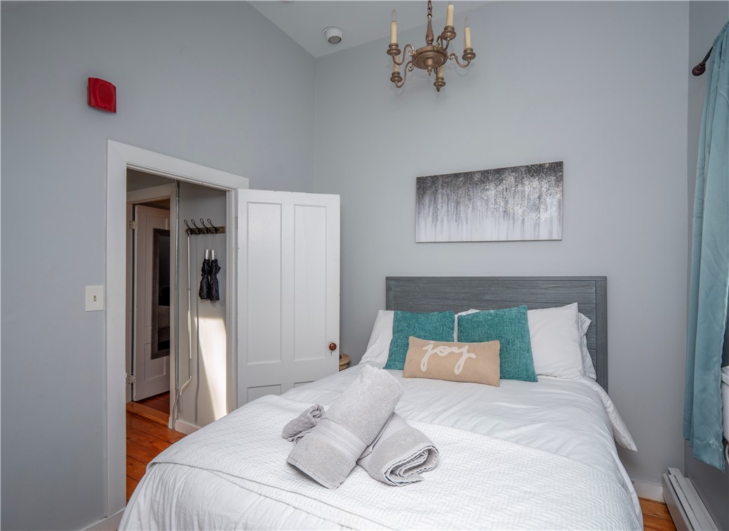 87 Spring Street Newport, RI 02840 - Photo 23 of 30