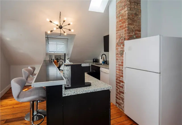 $1,850,000 | 87 Spring Street, Newport, RI 02840