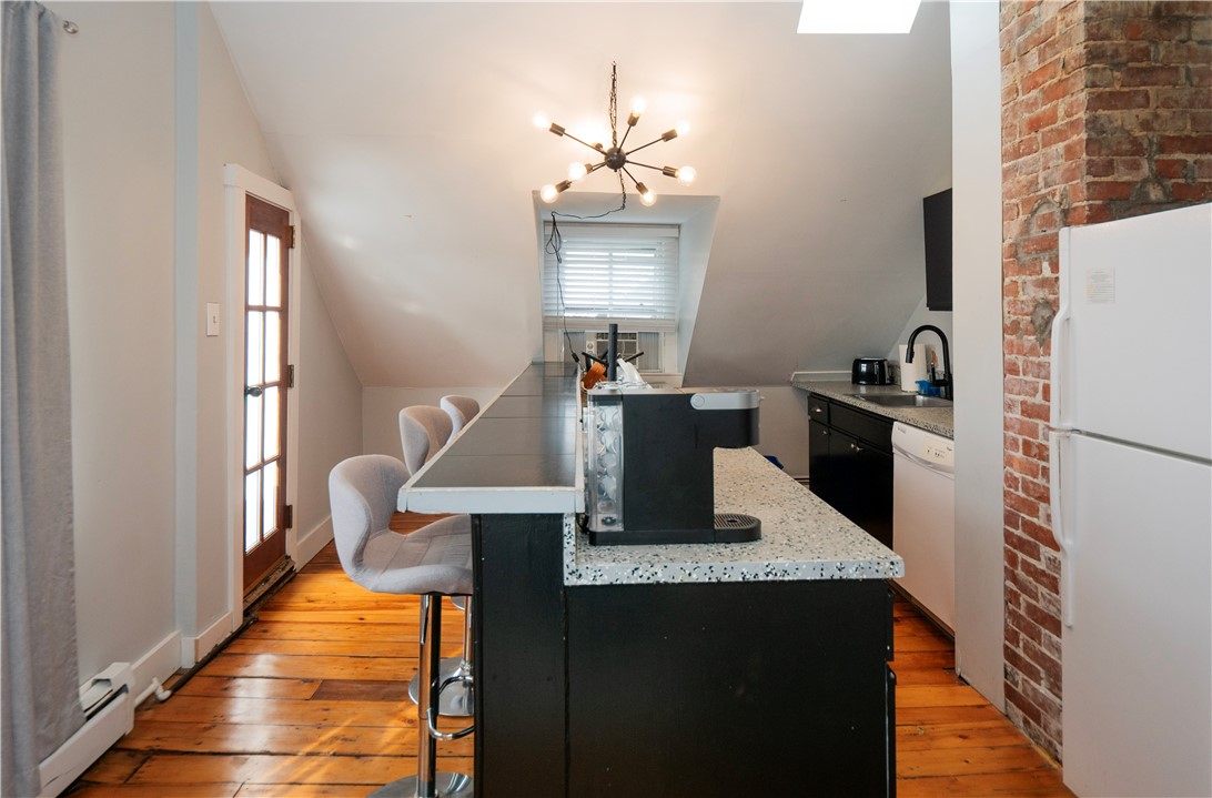 87 Spring Street Newport, RI 02840 - Photo 26 of 30