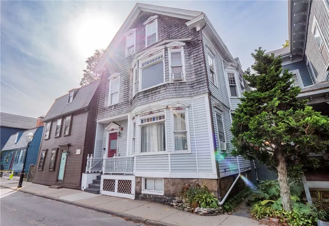 $1,850,000 | 87 Spring Street, Newport, RI 02840