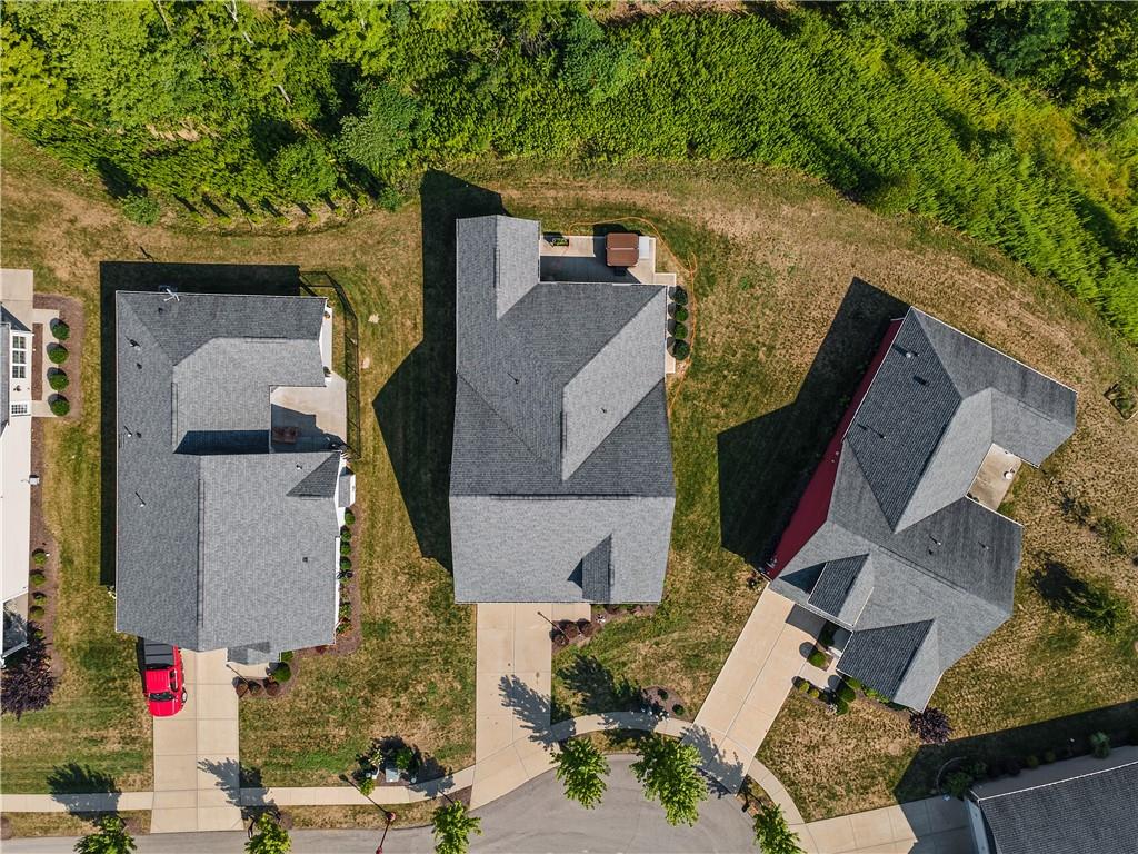 225 Brookside Drive Cranberry Township, PA 16066 - Photo 31 of 34 an aerial view of houses with outdoor space