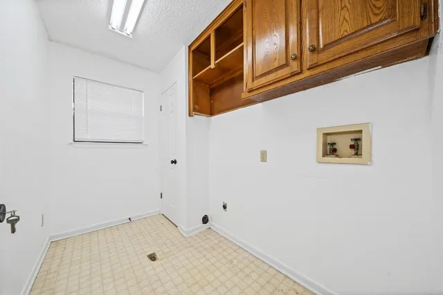 $2,000 | 85 Delmore Drive, Hillsboro, TX 76645