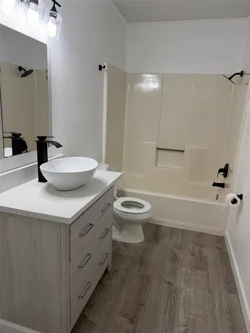 $2,000 | 85 Delmore Drive, Hillsboro, TX 76645