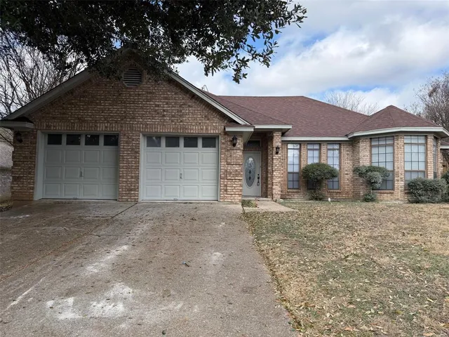 $2,000 | 85 Delmore Drive, Hillsboro, TX 76645