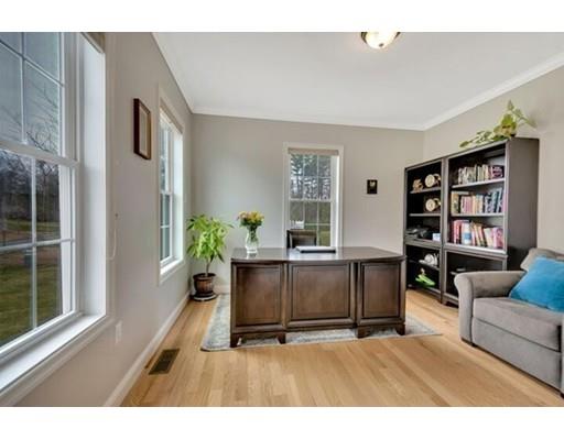 8 Candida Way Andover, MA 01810 - Photo 4 of 30