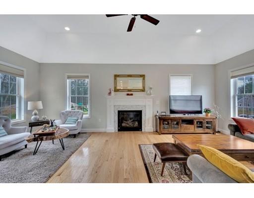 8 Candida Way Andover, MA 01810 - Photo 7 of 30