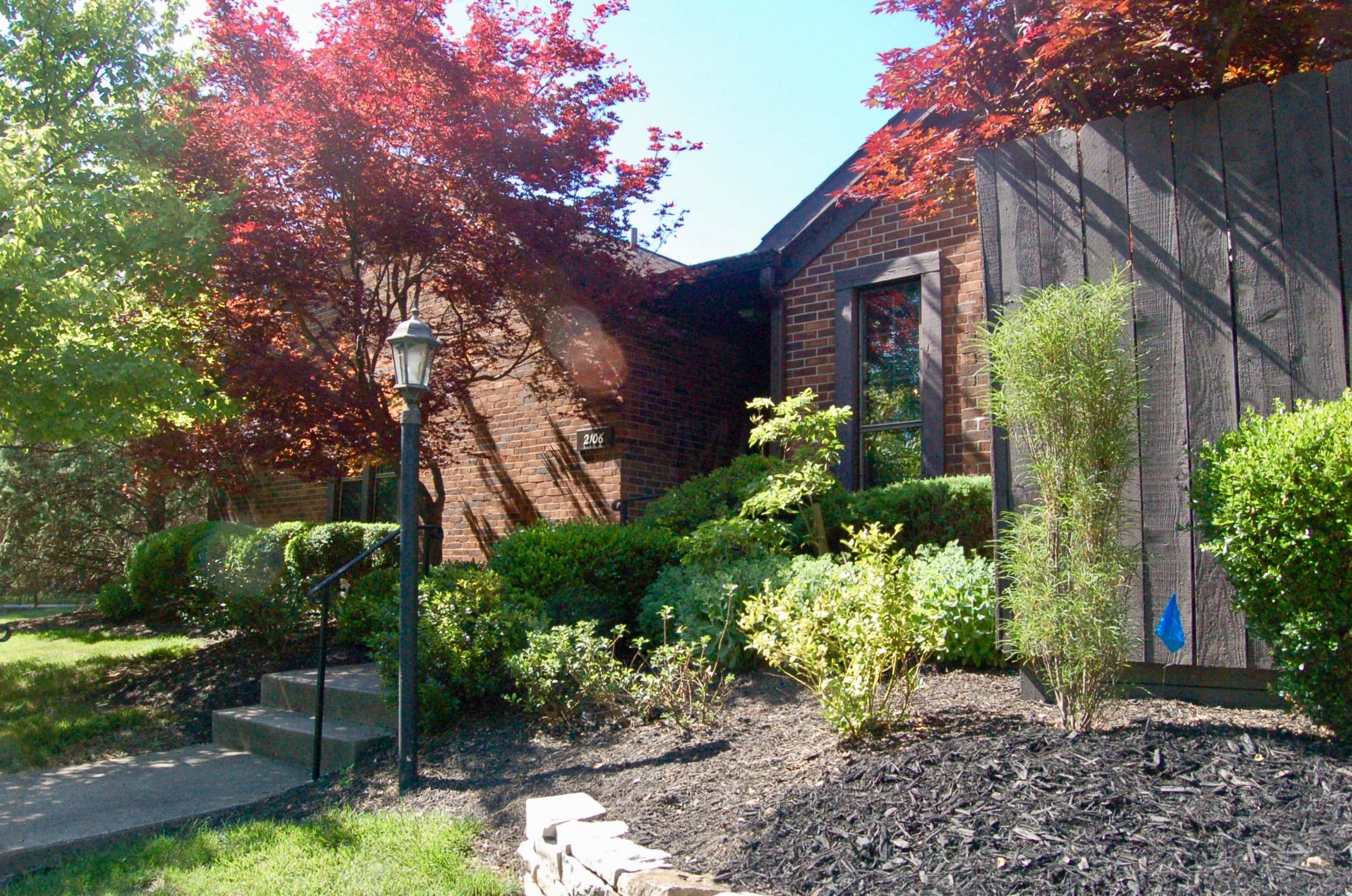 2106 Coach Road North, Unit 15 Columbus, OH 43220 - Photo 2 of 27