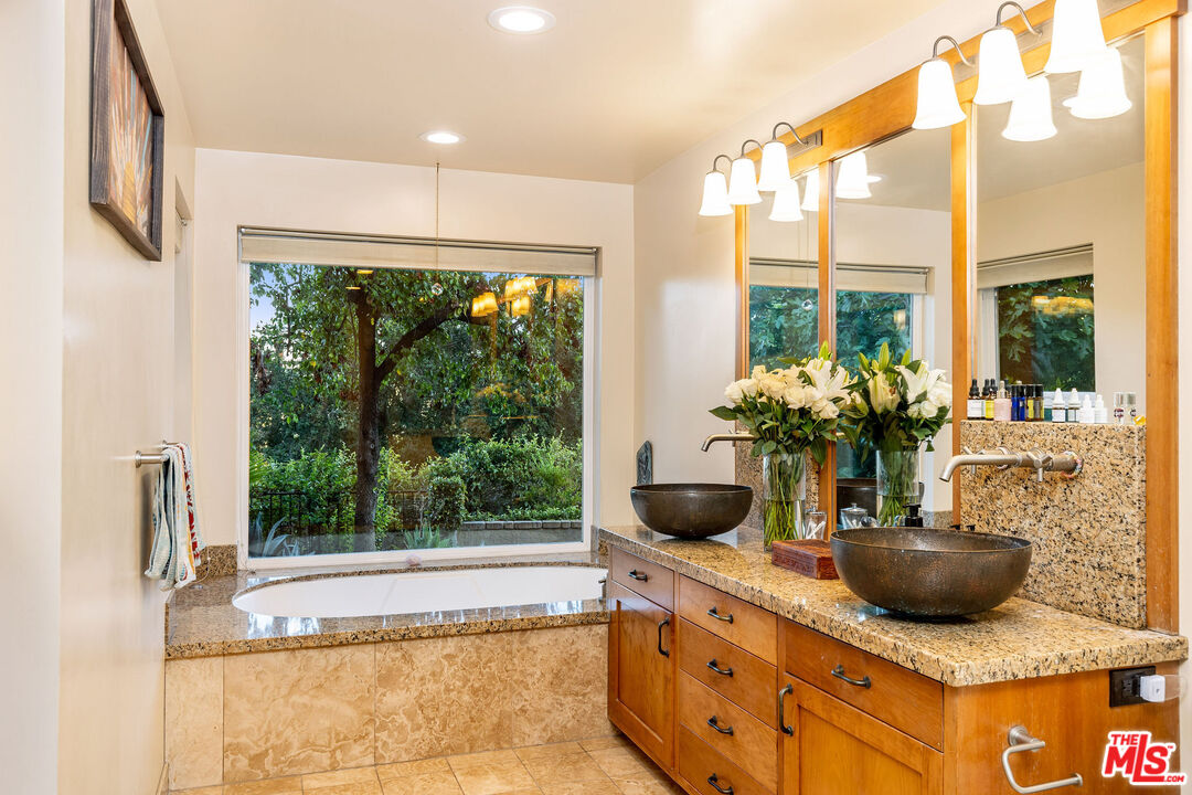2716 Halsey Road Topanga, CA 90290 - Photo 22 of 51