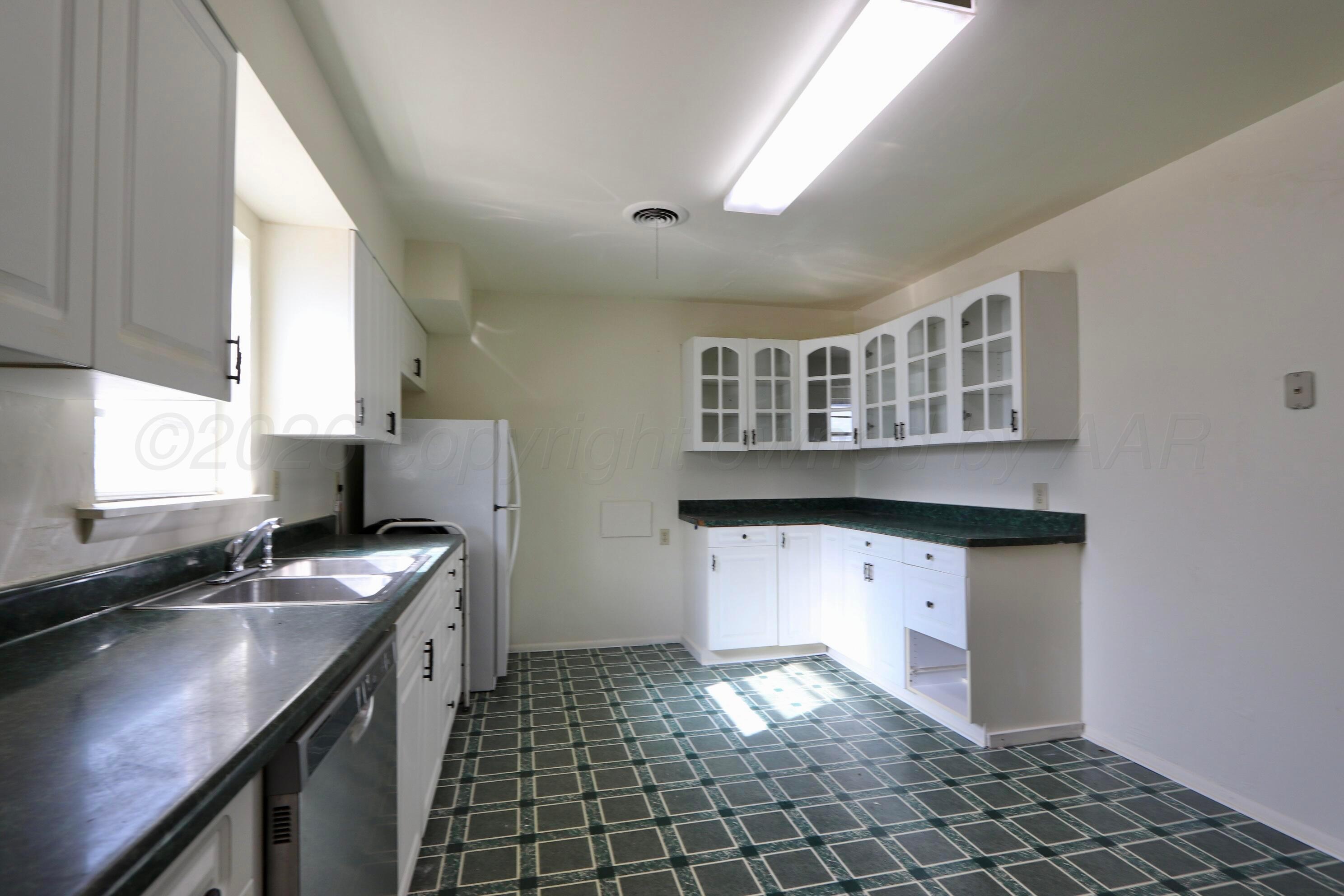 412 Nara Visa Lane Fritch, TX 79036 - Photo 15 of 28 IMG_3590