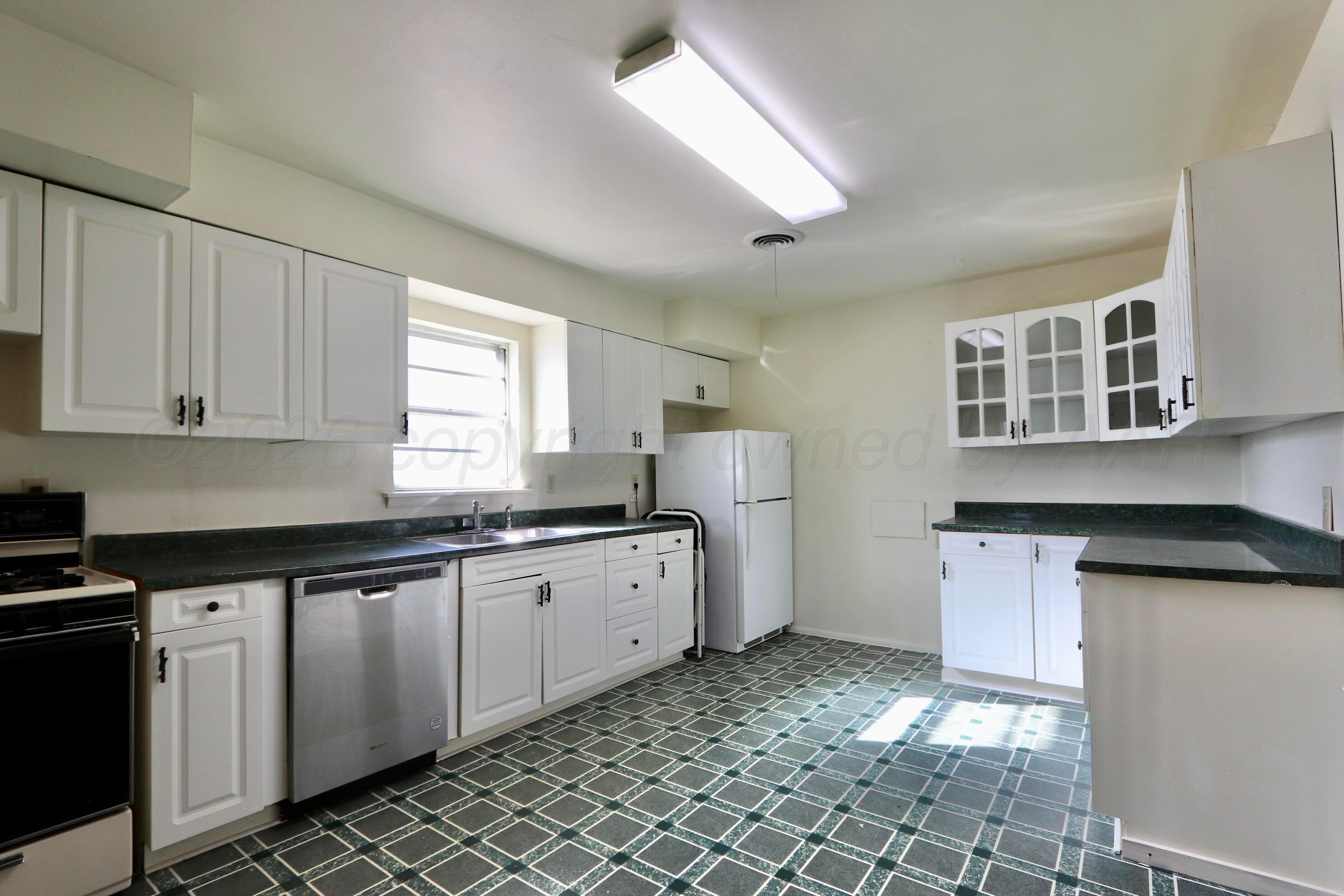 412 Nara Visa Lane Fritch, TX 79036 - Photo 16 of 28 IMG_3578