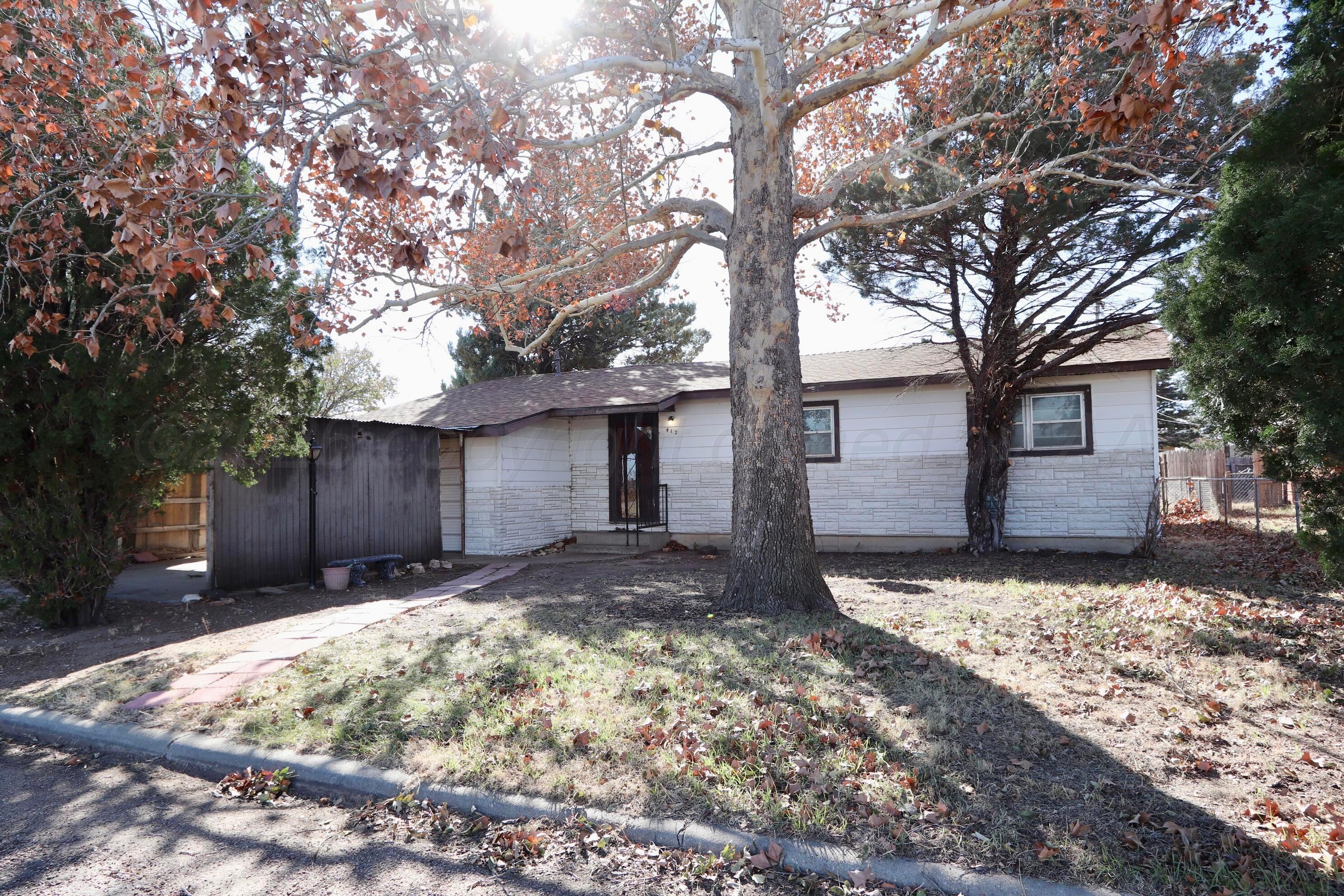412 Nara Visa Lane Fritch, TX 79036 - Photo 3 of 28 IMG_3469