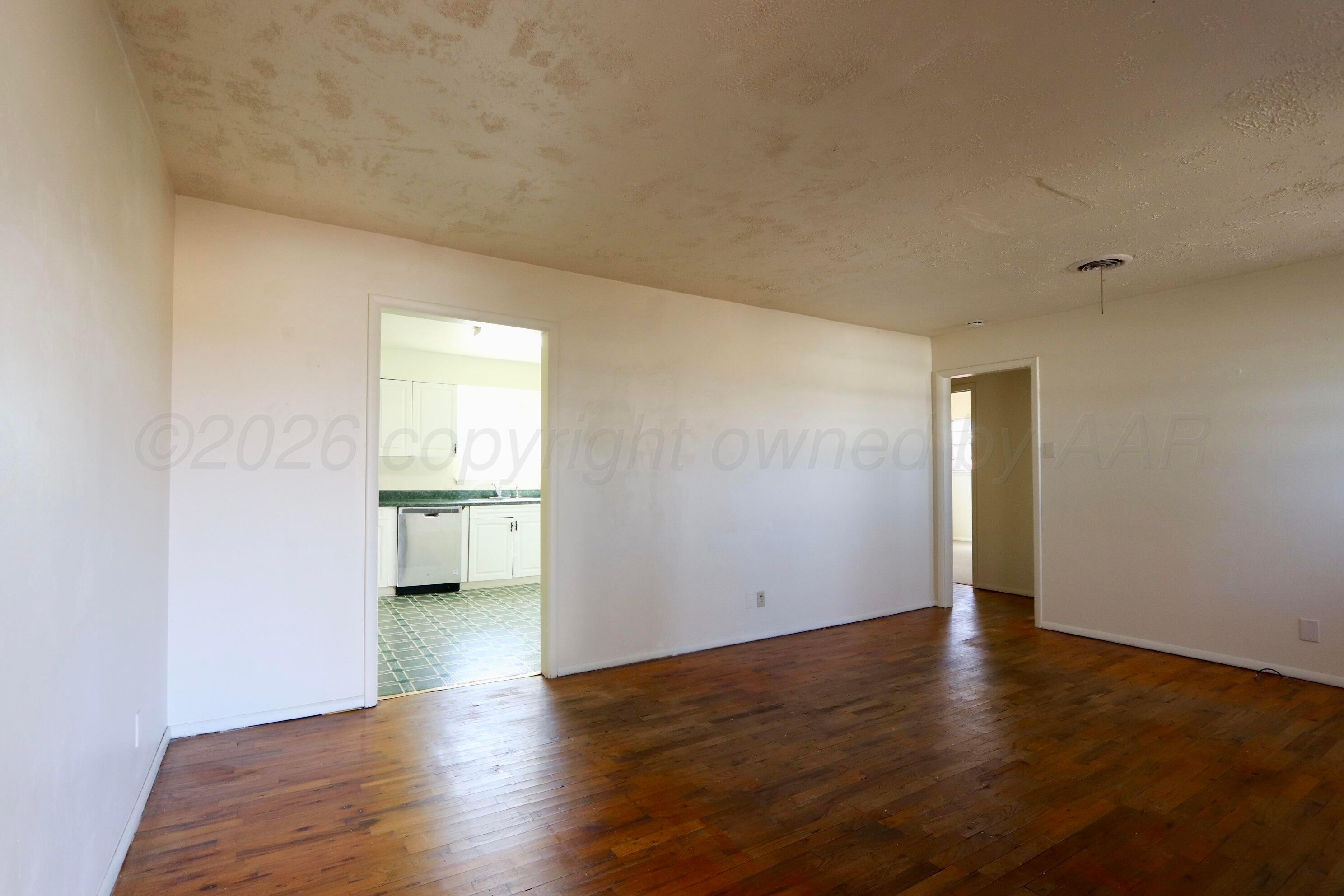 412 Nara Visa Lane Fritch, TX 79036 - Photo 6 of 28 IMG_3499