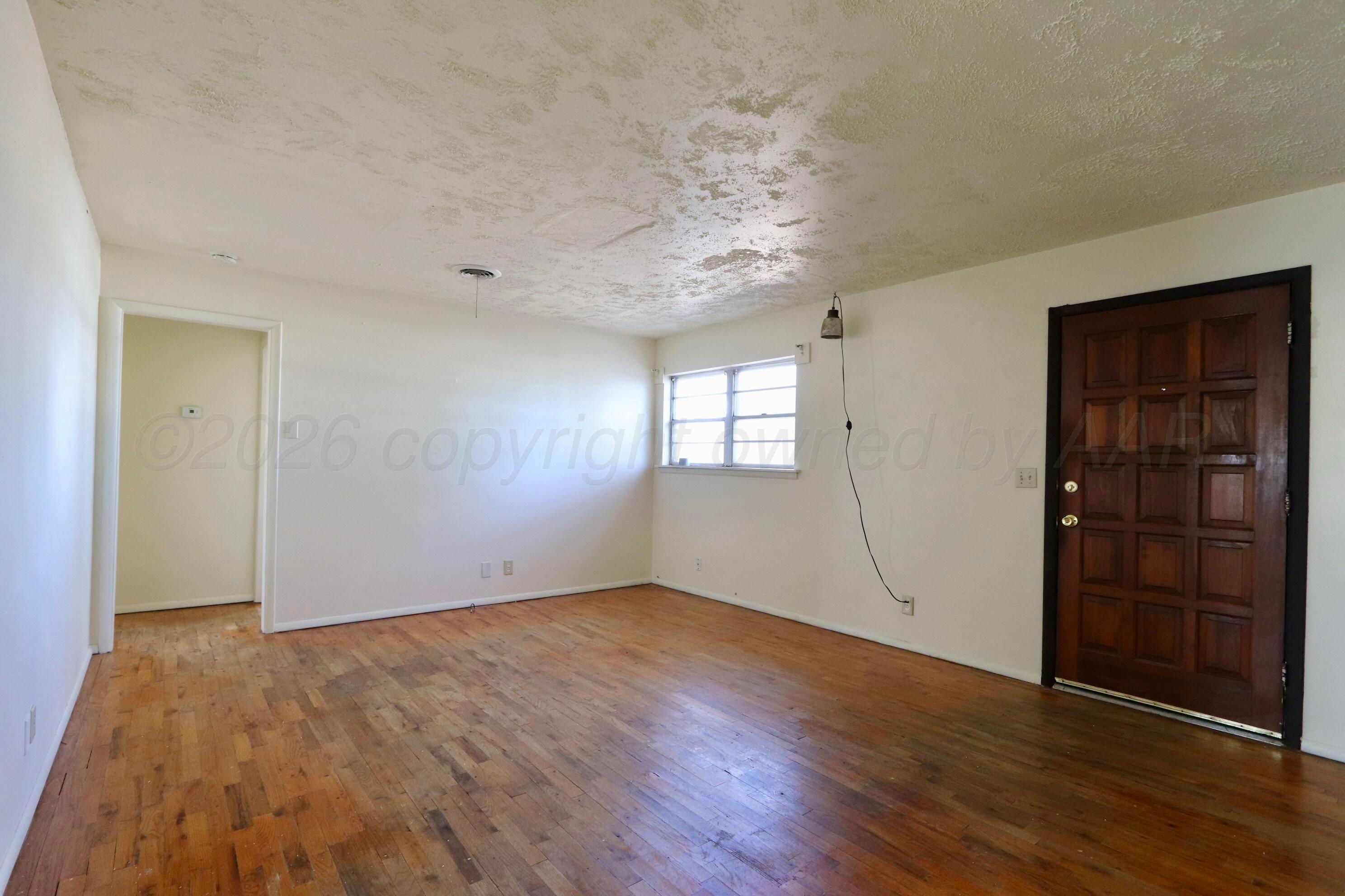 412 Nara Visa Lane Fritch, TX 79036 - Photo 7 of 28 IMG_3553