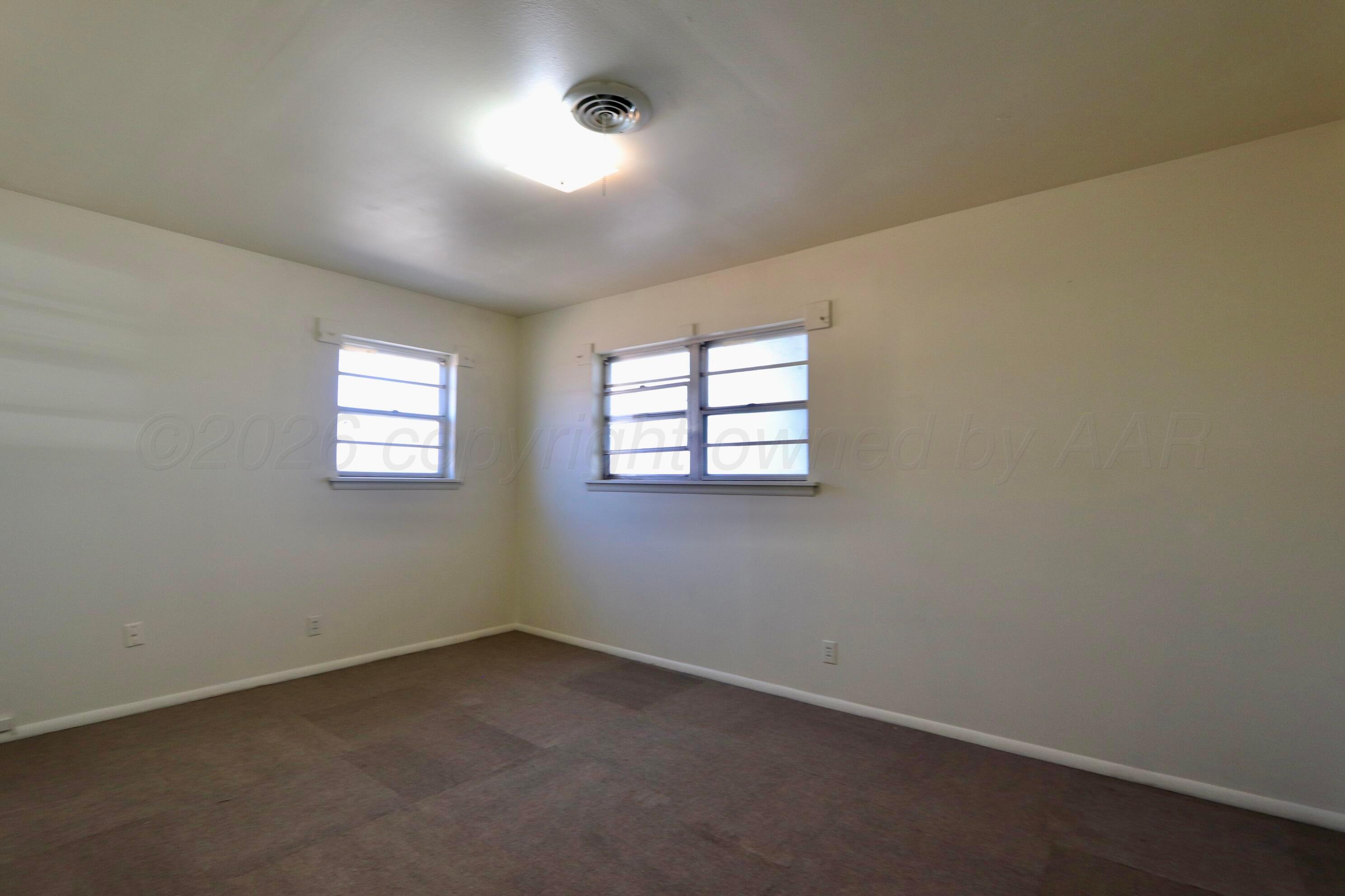 412 Nara Visa Lane Fritch, TX 79036 - Photo 9 of 28 IMG_3523