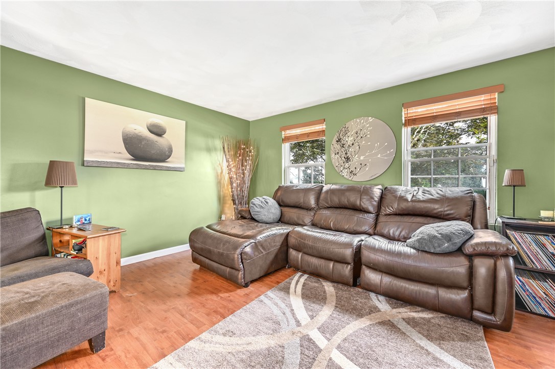 45 Baxter Street Woonsocket, RI 02895 - Photo 4 of 31 Living room